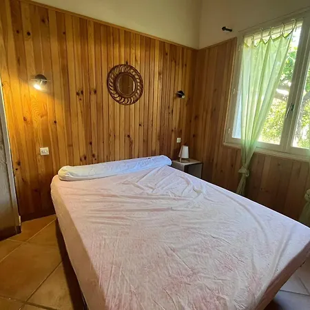 Spacious House In Front Of The Sea Of Fleury Holiday home *