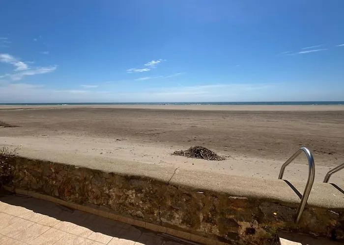 Spacious House In Front Of The Sea Of Ferienhaus Fleury (Aude)
